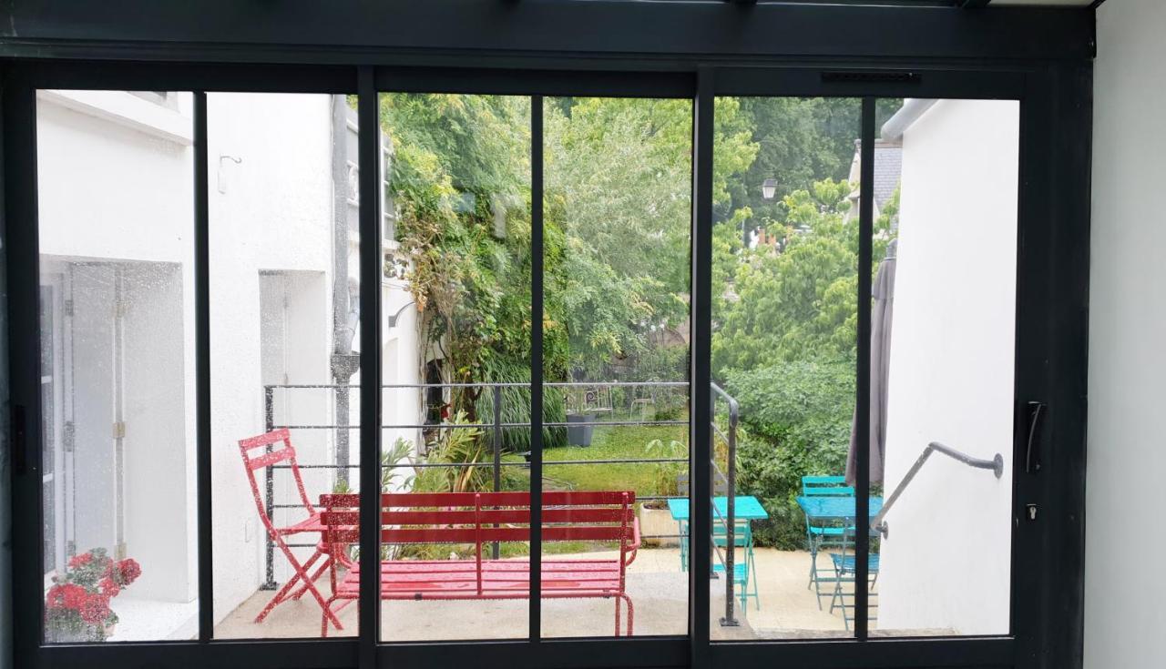Le Huis Clos Амбоаз Екстериор снимка