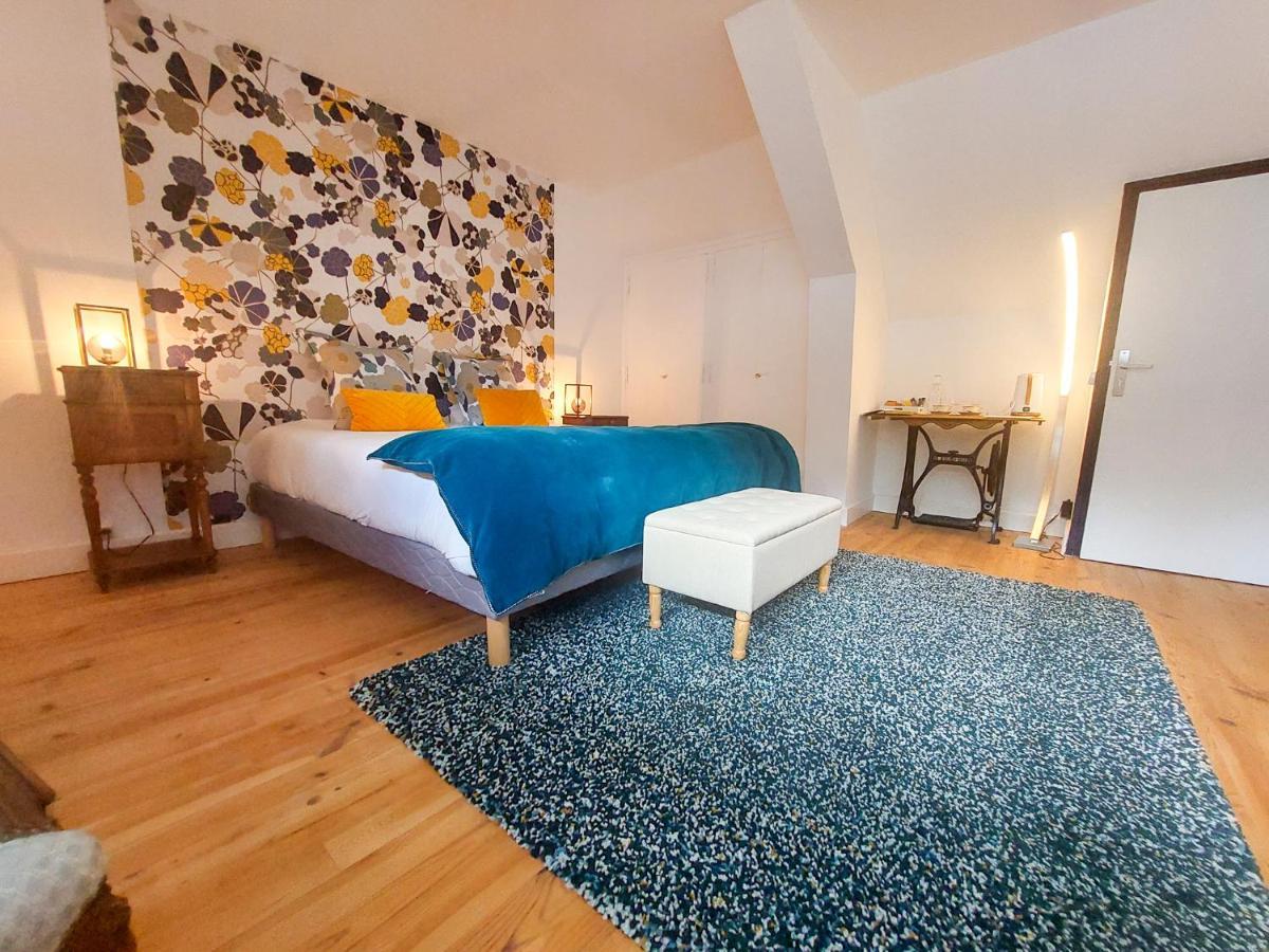 Le Huis Clos Амбоаз Екстериор снимка