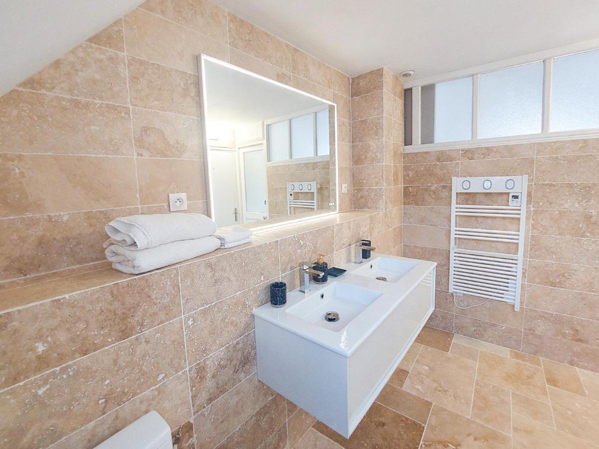 Le Huis Clos Амбоаз Екстериор снимка