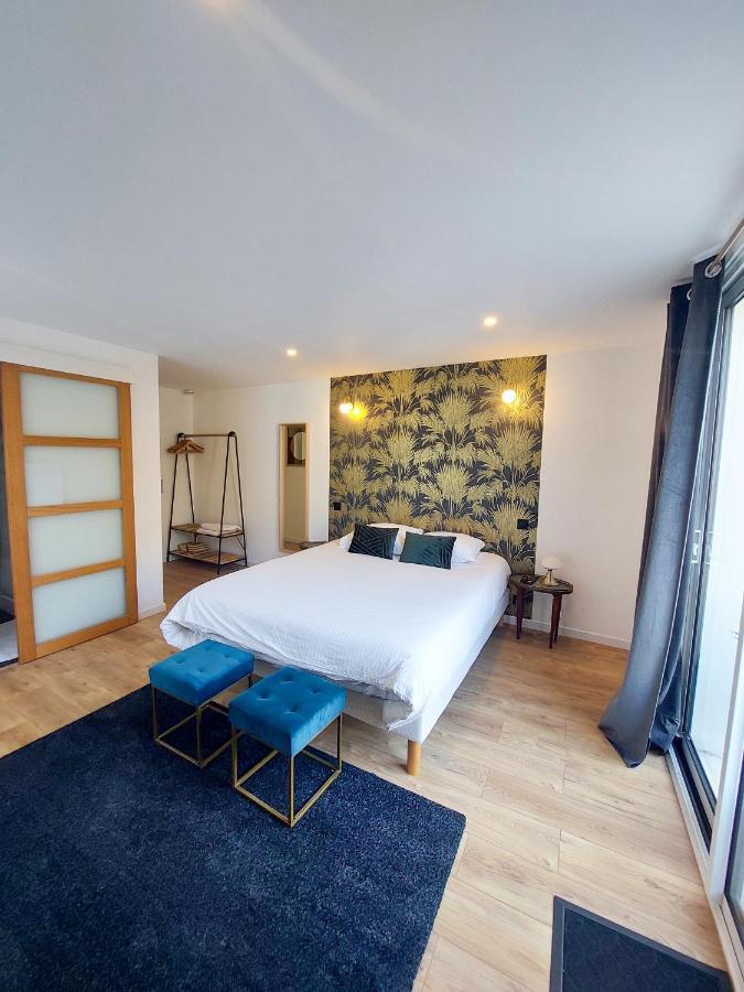 Le Huis Clos Амбоаз Екстериор снимка